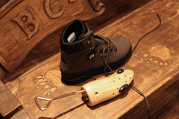 コロニル ラバーウッドシューストレッチャー 登山靴 登山靴の店・BC穂高オンラインショップ